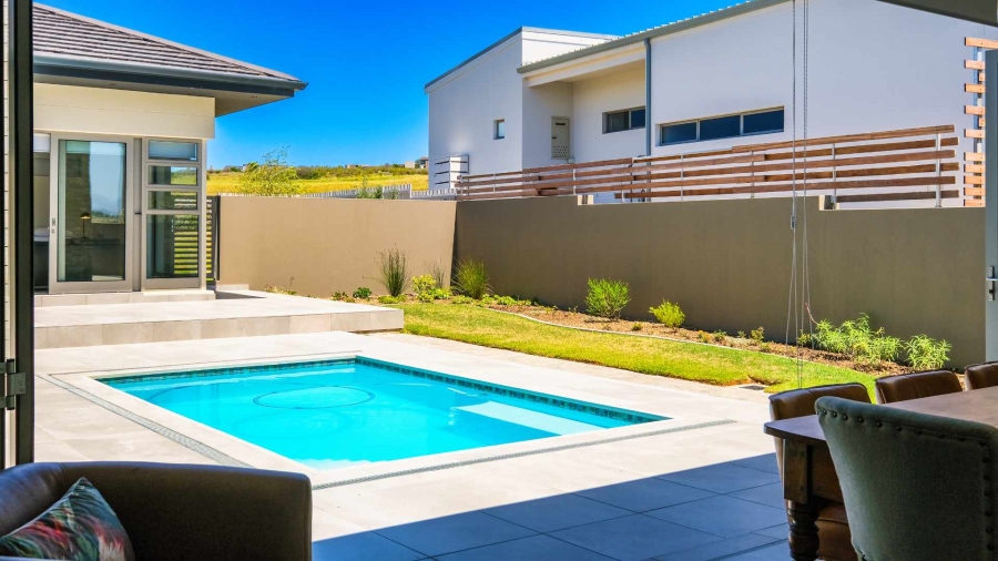 4 Bedroom Property for Sale in Oubaai Western Cape